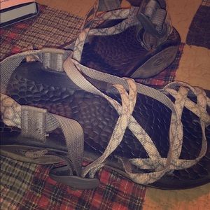 Chacos size 7 women’s
